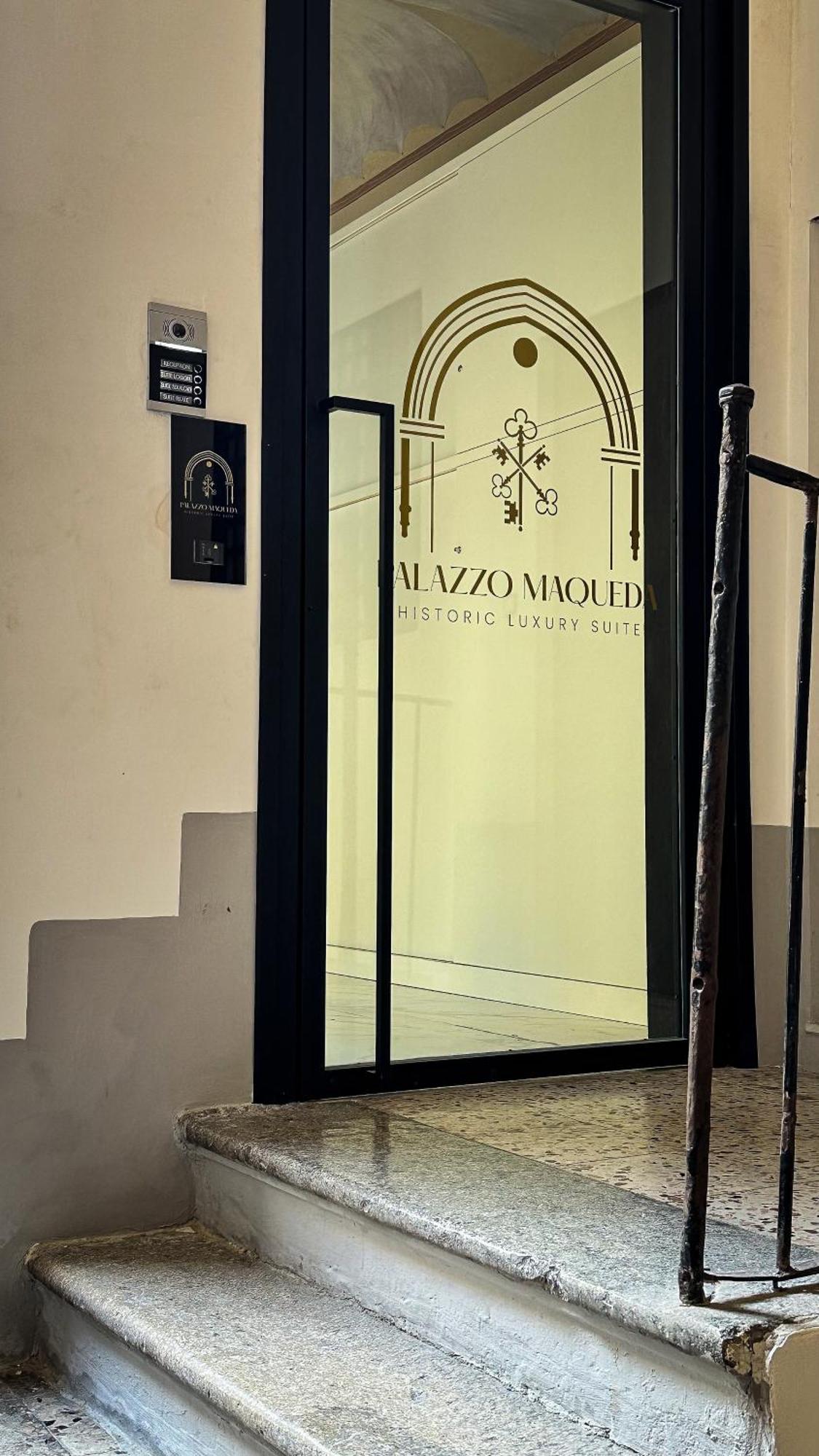 Palazzo Maqueda Hotel Palermo Exterior photo