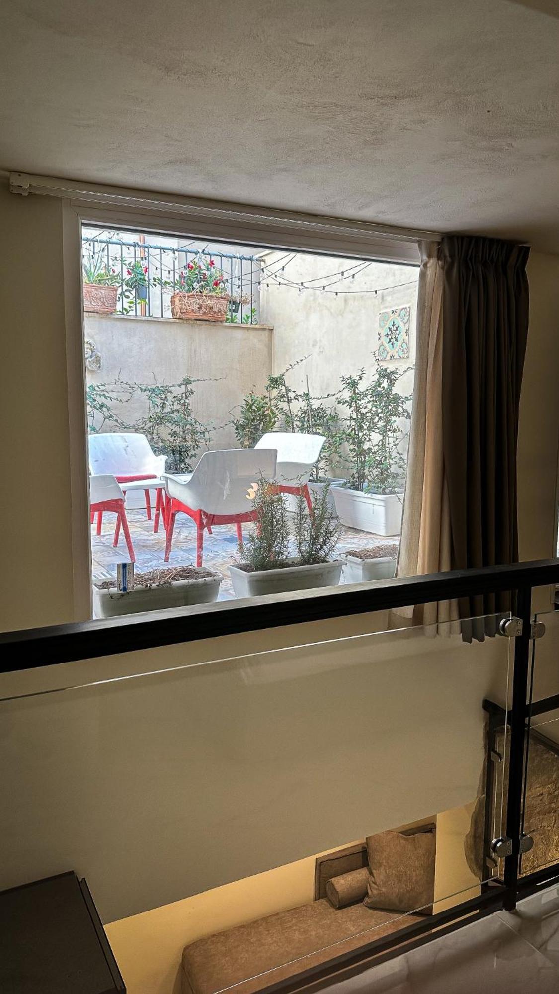 Palazzo Maqueda Hotel Palermo Exterior photo